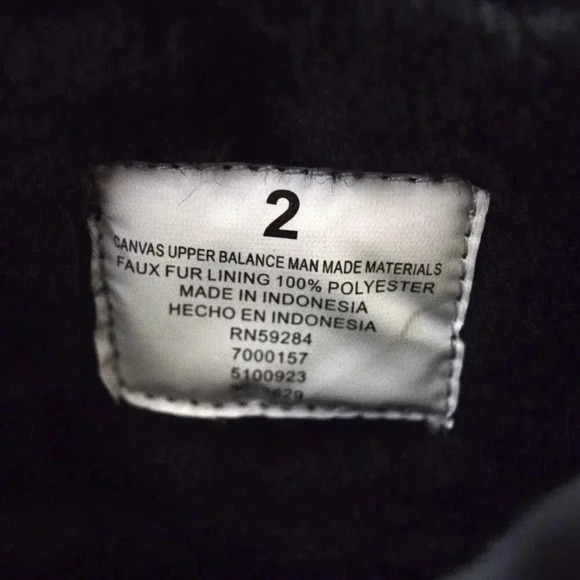 THE CHILDREN'S PLACE BlackWinter Snow Boots Size 2 - Picture 10 of 10